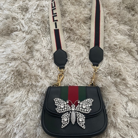 Gucci Handbags - Gucci bag